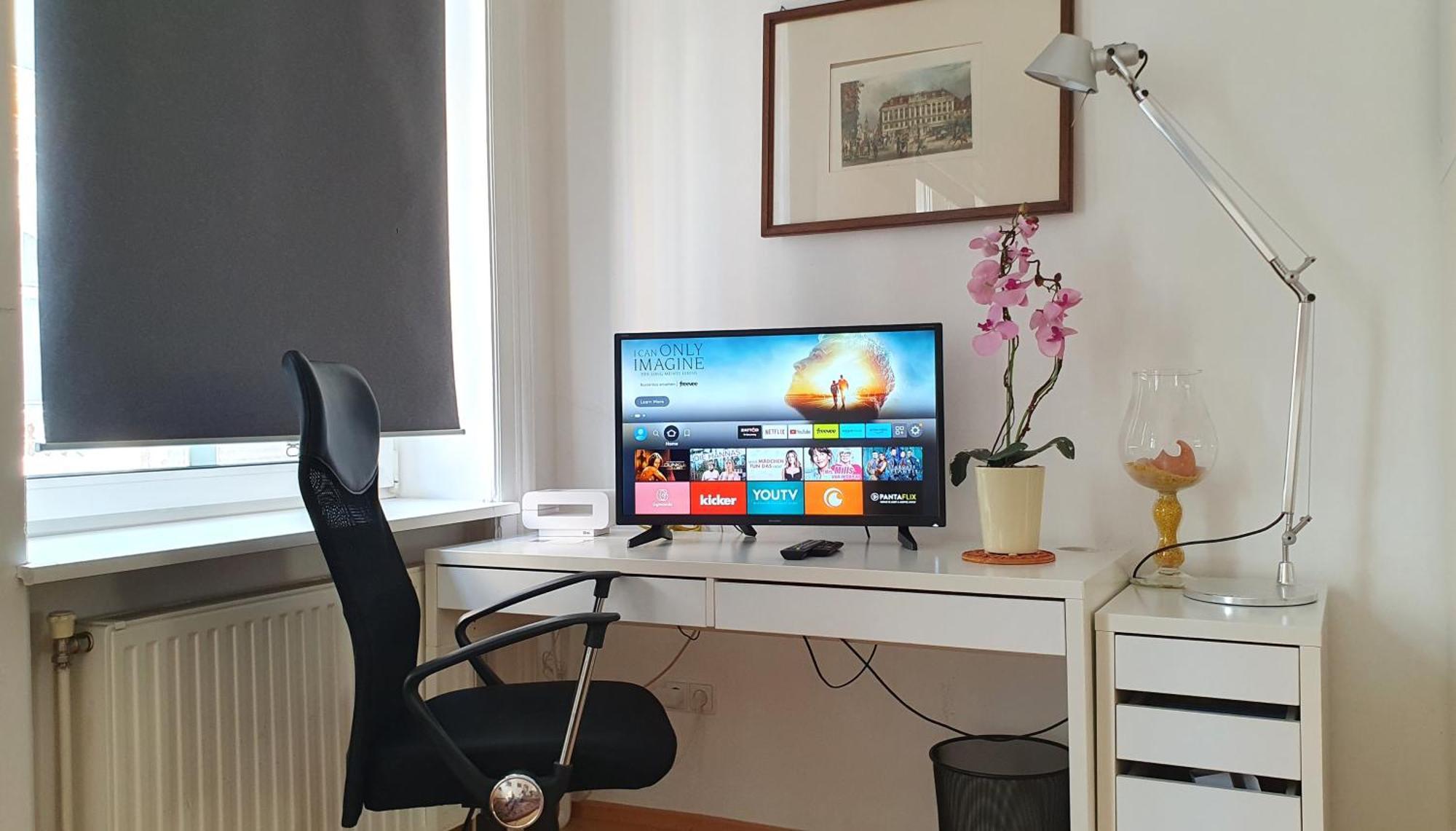 Appartamento Quiet 2-room Flat, Walking Distance To Centre *